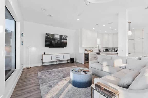 Huge Beachfront Home with Pool, Hot Tub, Elevator